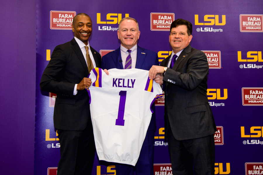 New LSU head coach, Brian Kelly, being welcomed to his new school.
