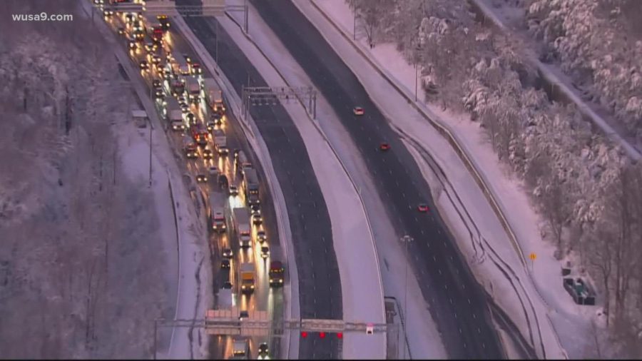 The Massive bottleneck on I-95 as cars stay stranded on roadways