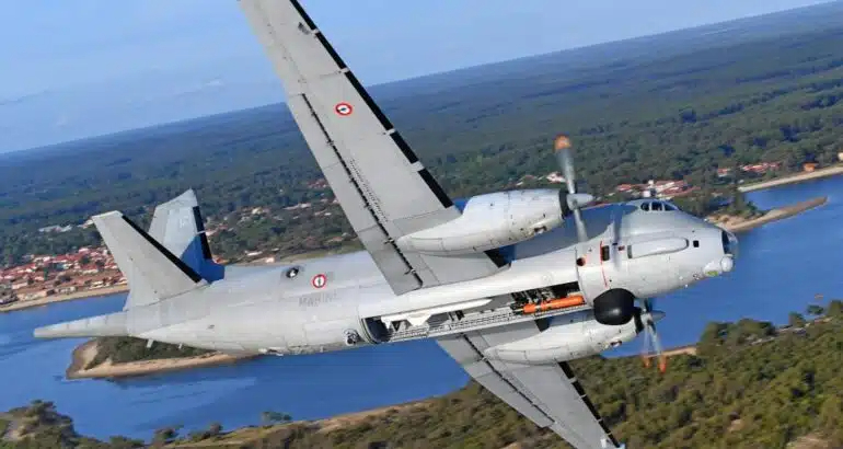 An ATL2 MPA, equipped with modernized equipment, flies over the province of Brittany in the west of France. Its payload consists of the AM39 “Exocet” anti-ship missile as well as an MU90 torpedo. 